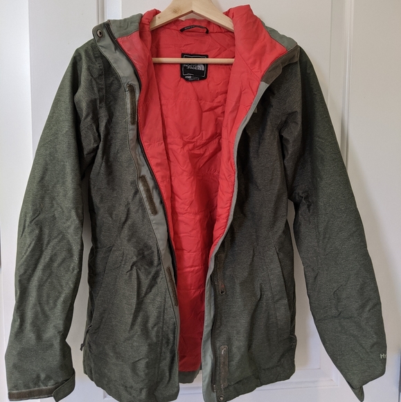 North Face Light Insulated Fall/Spring Jacket - Picture 2 of 4